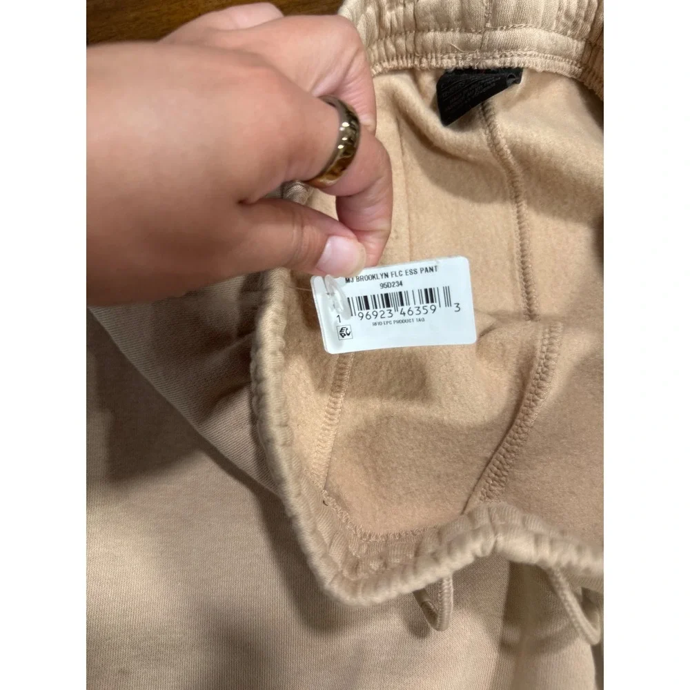 Jordan MJ Brooklyn Fleece Essential Pants Tan Beige Kids Large 12-13 95D234 NWT